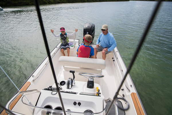 Boston Whaler 170 Montauk фото 1.13