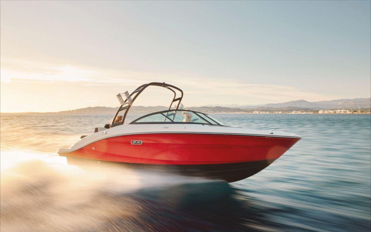 Sea Ray 210 SPX: Where Style Meets Performance