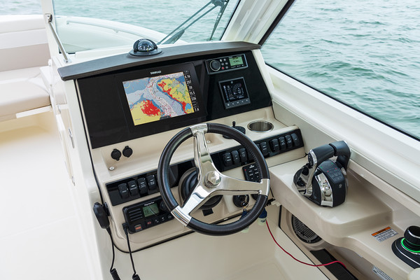 Boston Whaler 280 Vantage фото 1.8