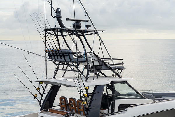 Boston Whaler 420 Outrage фото 1.6