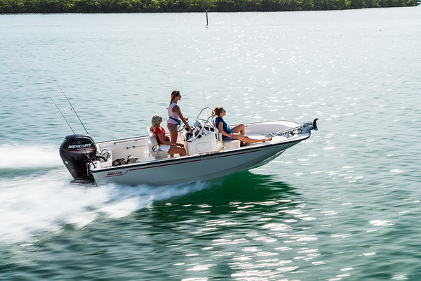 Boston Whaler 170 Montauk фото 1.2