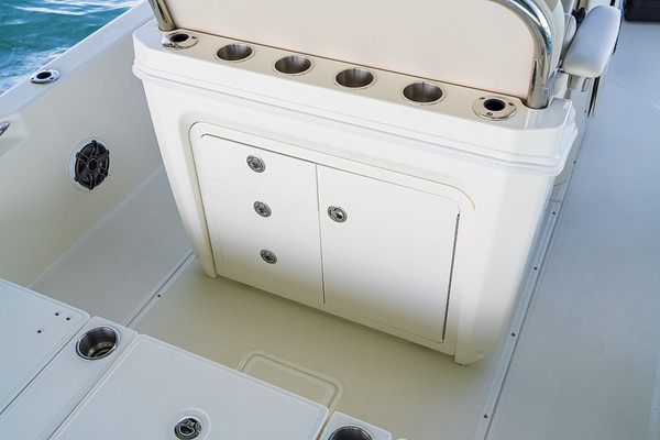 Boston Whaler 250 Dauntless фото 1.8