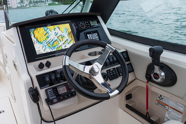 Boston Whaler 240 Vantage фото 1.4