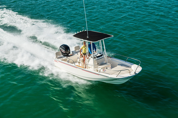 Boston Whaler 190 Montauk фото 1.11