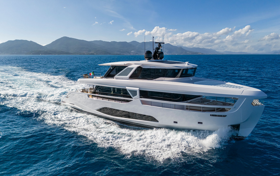 Ferretti Yachts INFYNITO 90 New фото 1.1