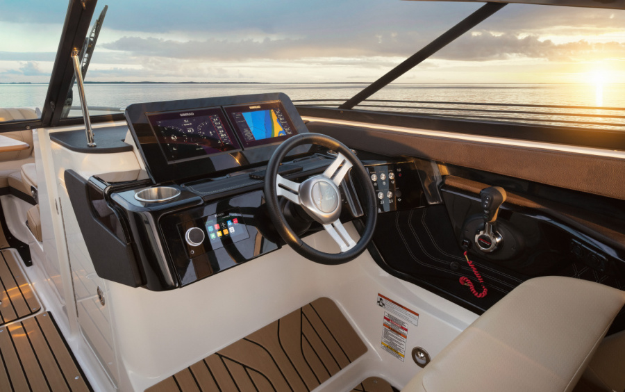 Sea Ray  SLX 260 OB фото 1.3