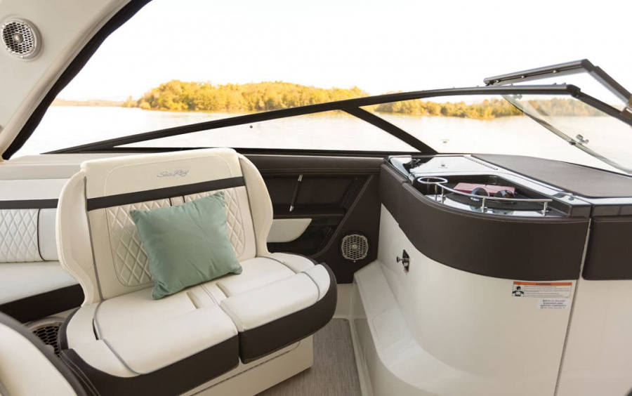 Sea Ray  SLX 310 OB (Outboard) фото 2.4