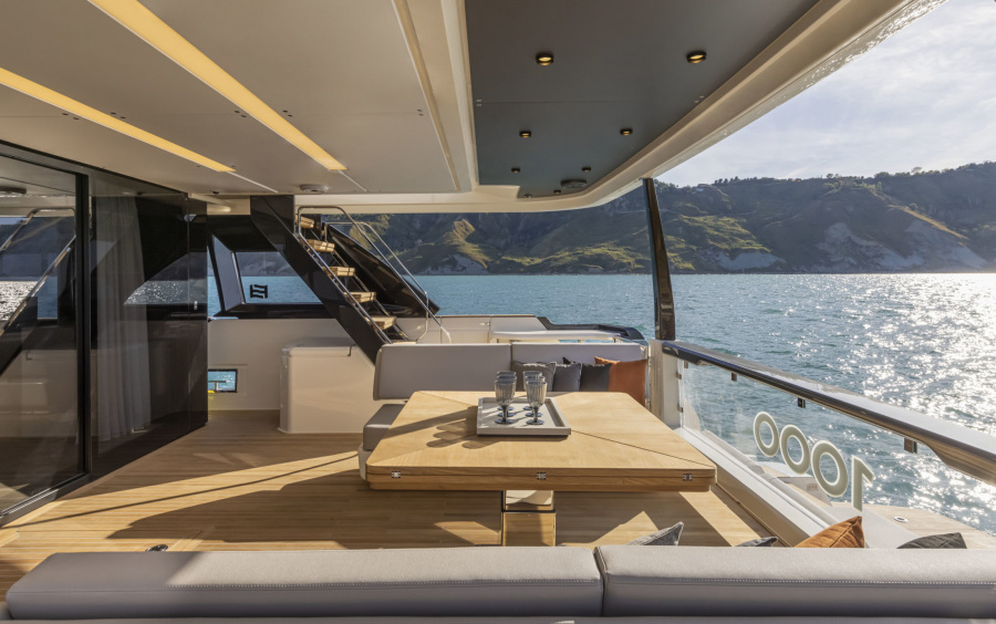 Ferretti Yachts 1000 фото 2.22