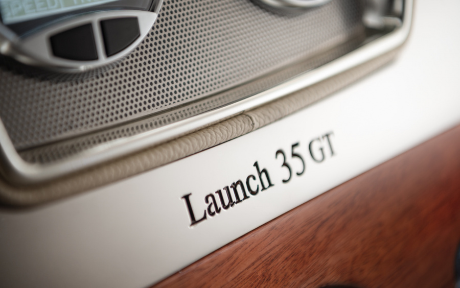 Chris-Craft Launch 35 GT фото 1.12