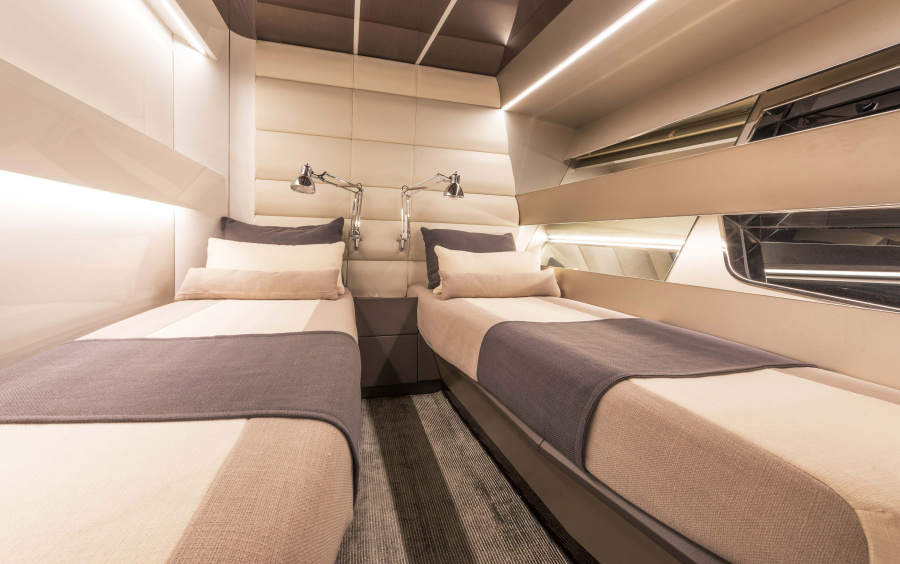 Arcadia Yachts Sherpa 60 фото 1.10