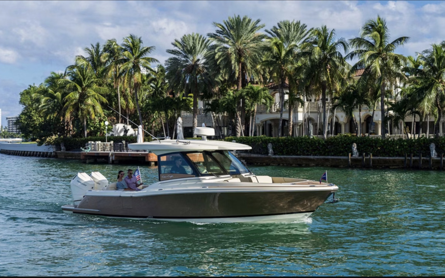 Chris-Craft Calypso 32 фото 1.2