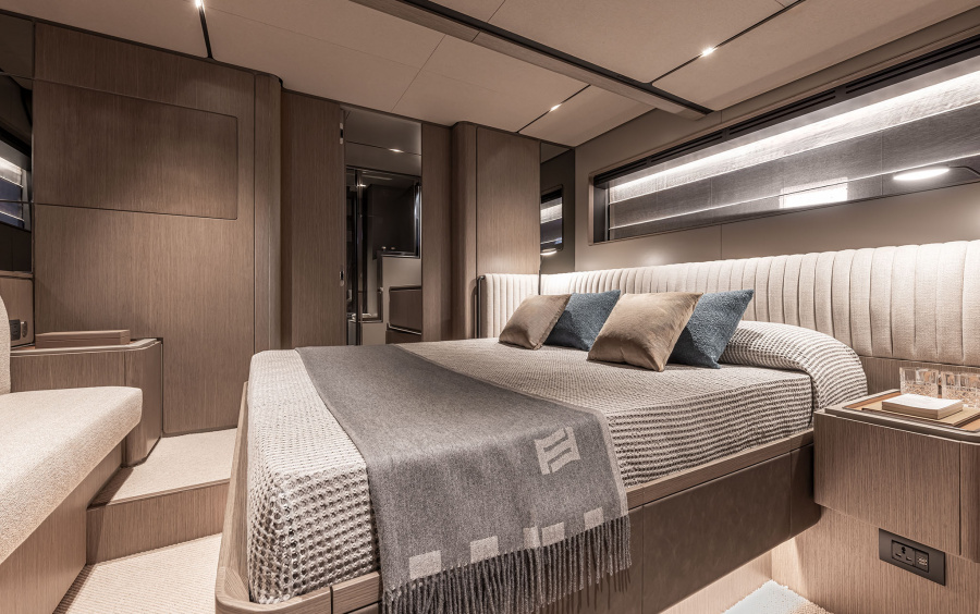 Ferretti Yachts INFYNITO 90 New фото 2.44