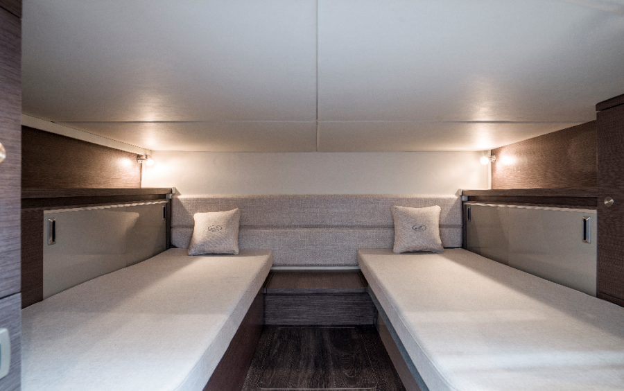 Sea Ray Sundancer 320 Outboard фото 1.9