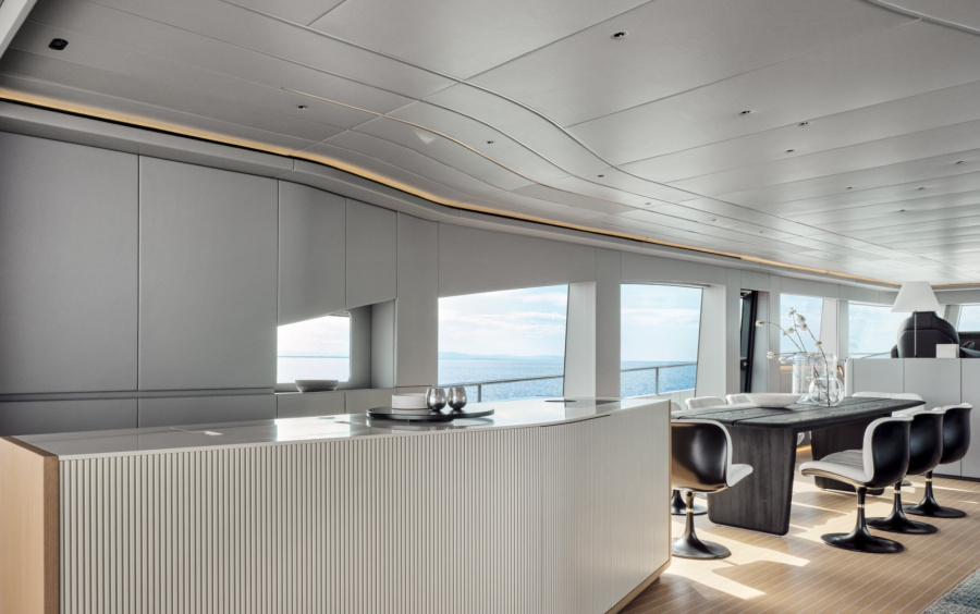 AB Yachts 110 фото 1.9