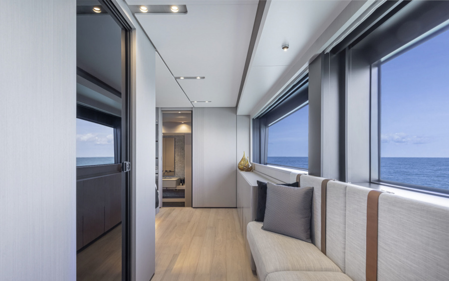 Ferretti Yachts 1000 фото 2.10