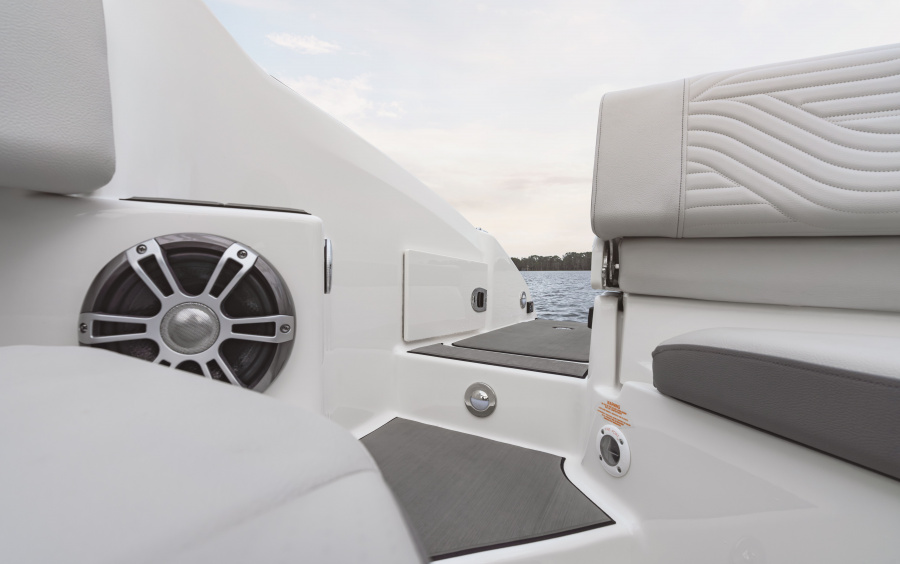 Sea Ray SDX 270 Surf фото 1.3