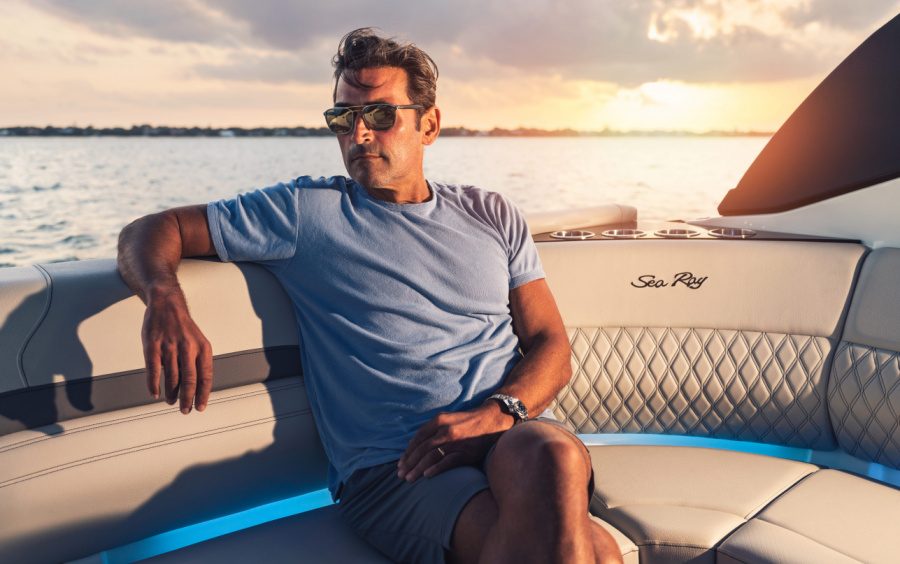 Sea Ray SLX 260 фото 1.6