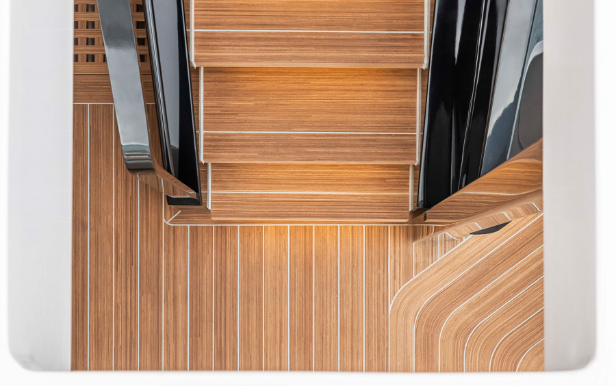 Ferretti Yachts INFYNITO 90 New фото 1.9