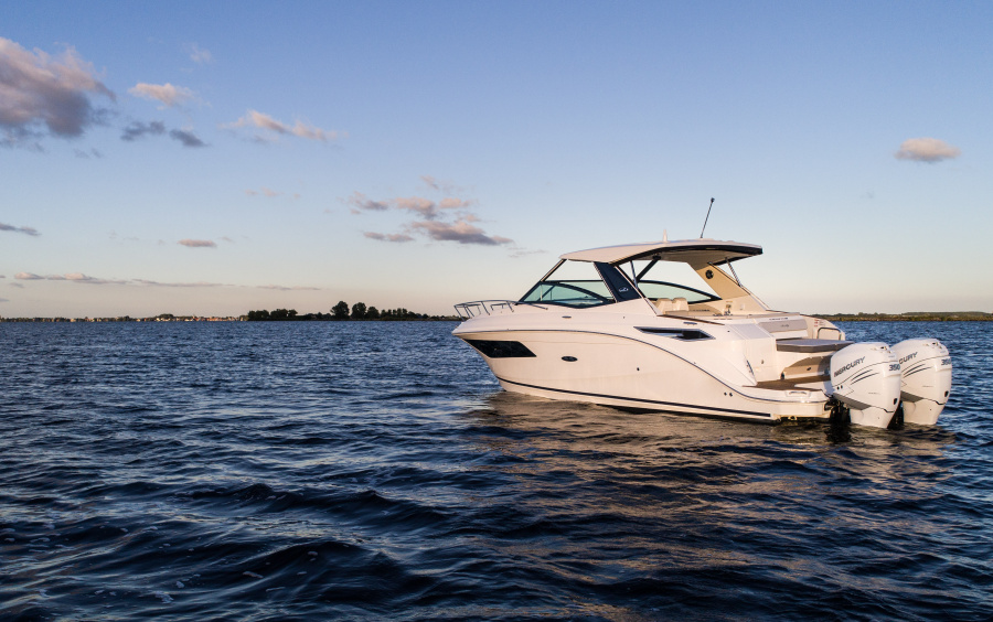 Sea Ray Sundancer 320 Outboard фото 1.2