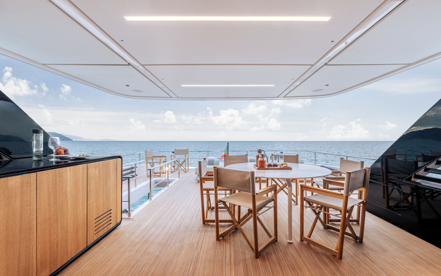 Ferretti Yachts INFYNITO 90 New фото 2.58