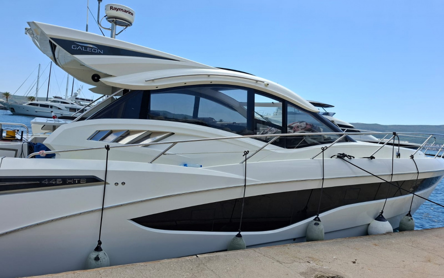 Galeon 445 HTS фото 1.5
