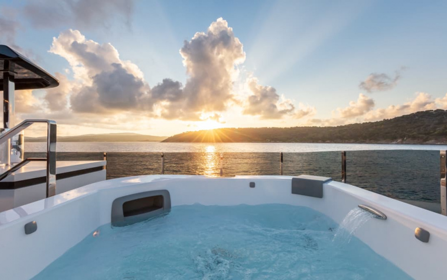 Custom Line Navetta 42 фото 2.20