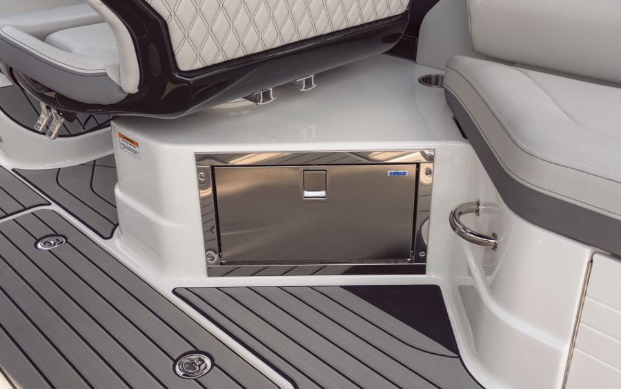 Sea Ray  SLX 280 фото 1.4