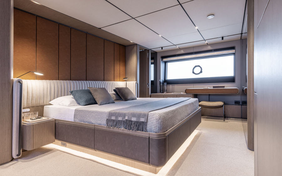 Ferretti Yachts INFYNITO 90 New фото 2.31