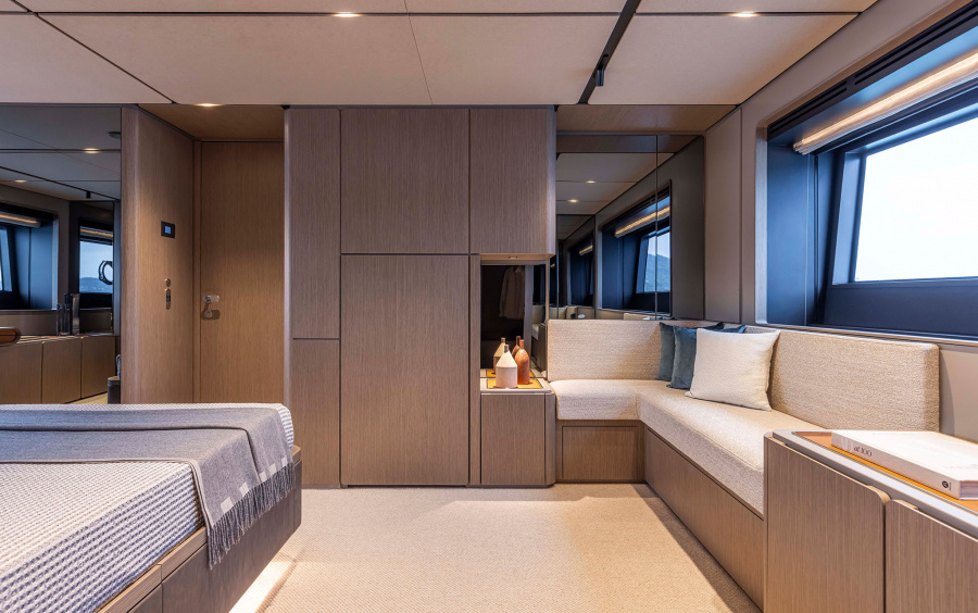 Ferretti Yachts INFYNITO 90 New фото 2.32