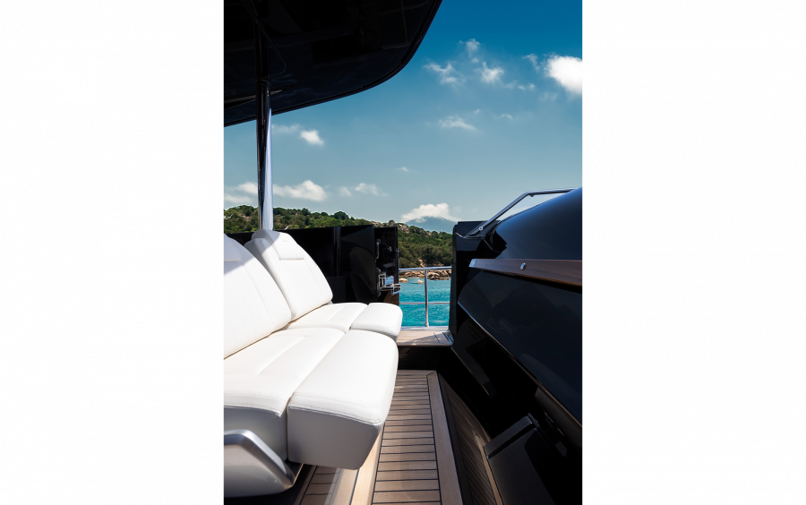 Riva 102' Corsaro Super фото 1.16