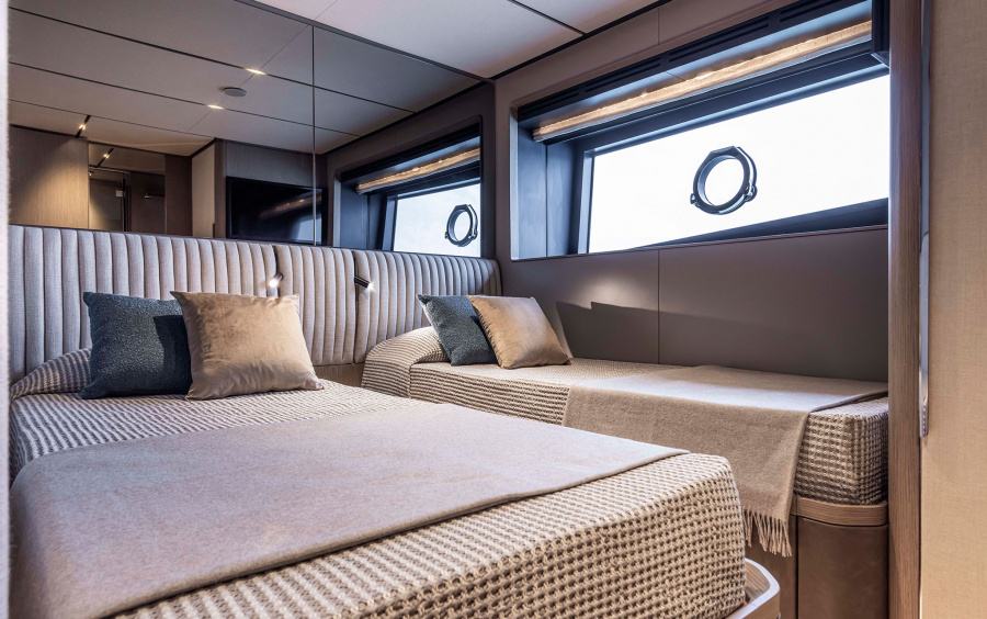 Ferretti Yachts INFYNITO 90 New фото 2.48