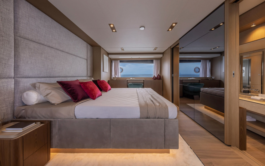 Ferretti Yachts 1000 фото 2.25