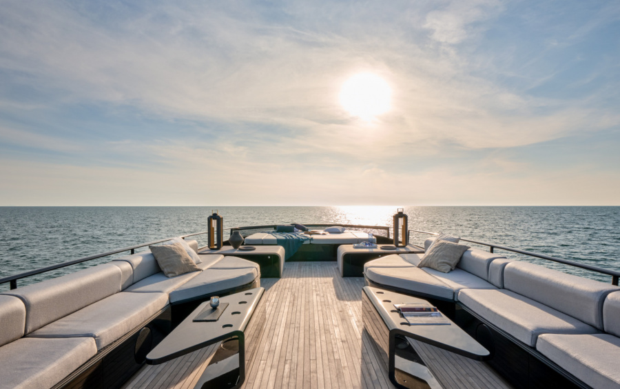 AB Yachts 110 фото 1.20