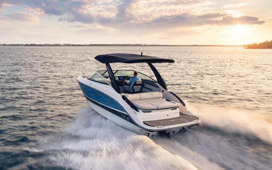 Sea Ray  SLX 260 фото 1.3