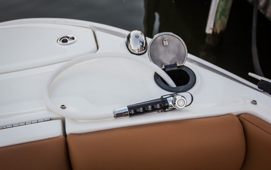 Sea Ray  SLX 350 фото 2.5