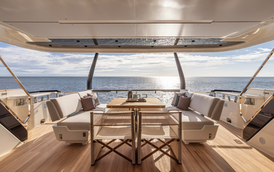 Ferretti Yachts 1000 фото 2.44