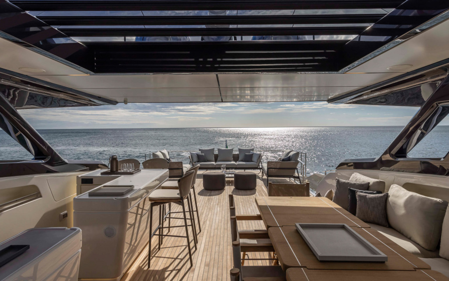 Ferretti Yachts 1000 фото 1.17