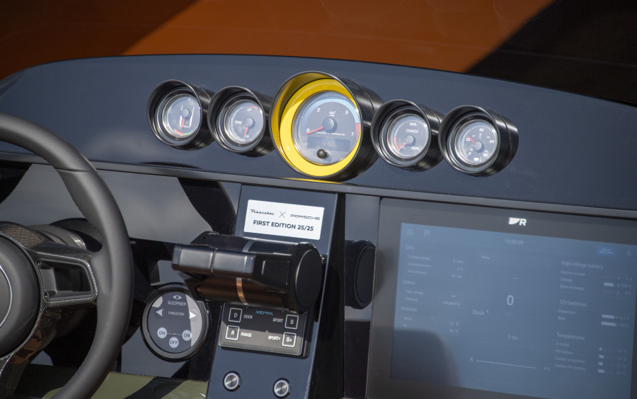 Frauscher X Porsche 850 Fantom Air фото 3.20