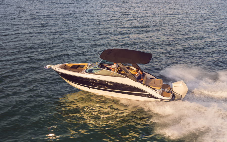 Sea Ray SLX 260 OB фото 1.5