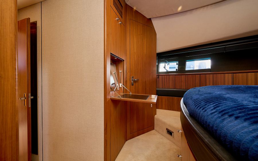 Fairline Squadron 78 - 2012 фото 2.35