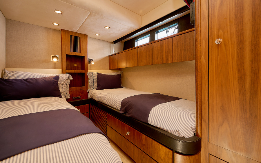 Fairline Squadron 78 - 2012 фото 2.38