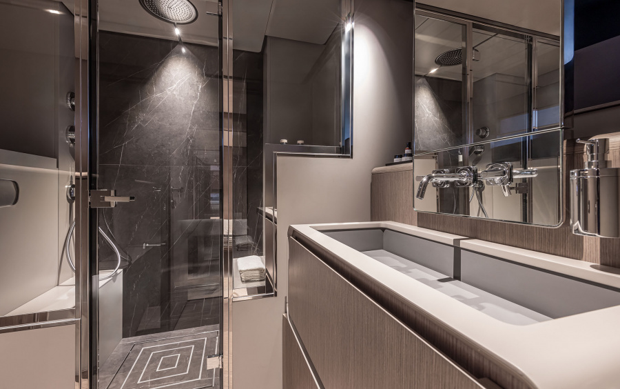 Ferretti Yachts INFYNITO 90 New фото 2.45