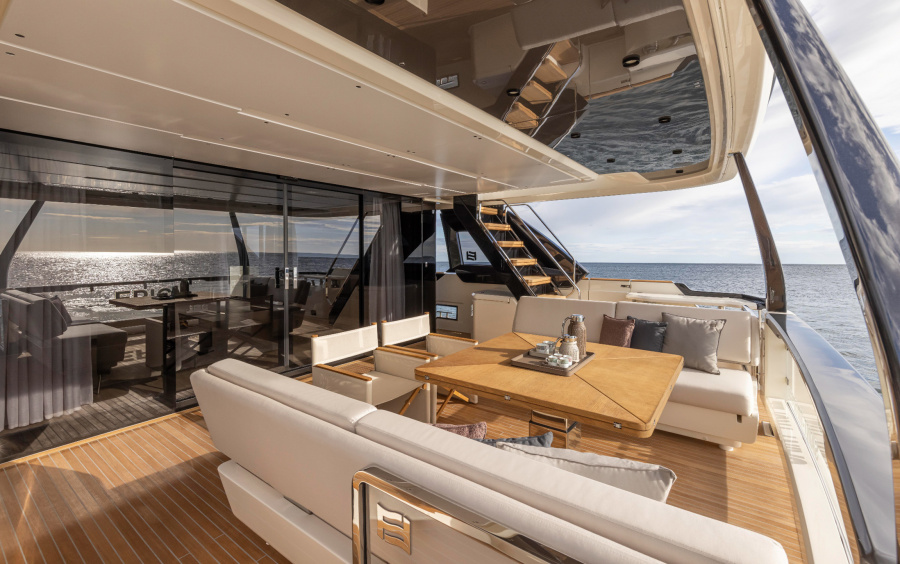 Ferretti Yachts 1000 фото 2.45