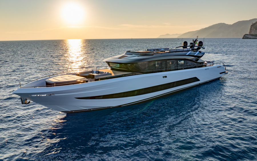 AB Yachts 110 фото 1.4