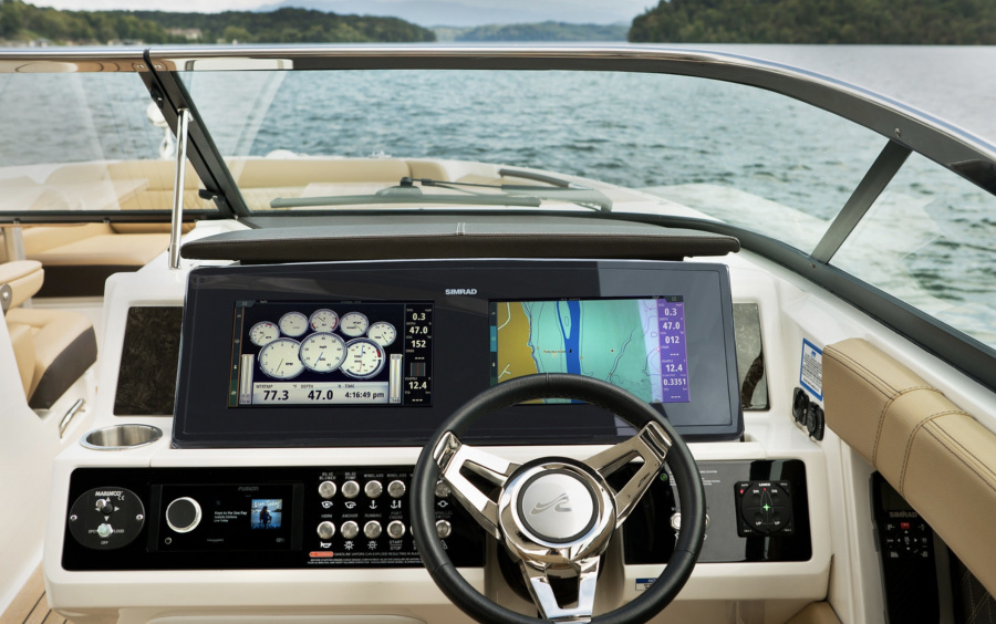 Sea Ray  SLX 350 OB (Outboard) фото 1.6