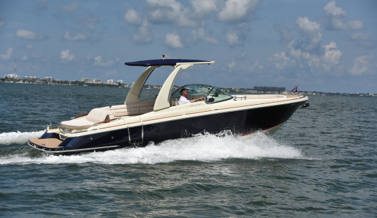 Chris-Craft Launch 28 GT
