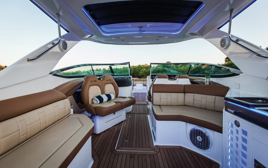 Sea Ray  SLX 350 фото 2.4