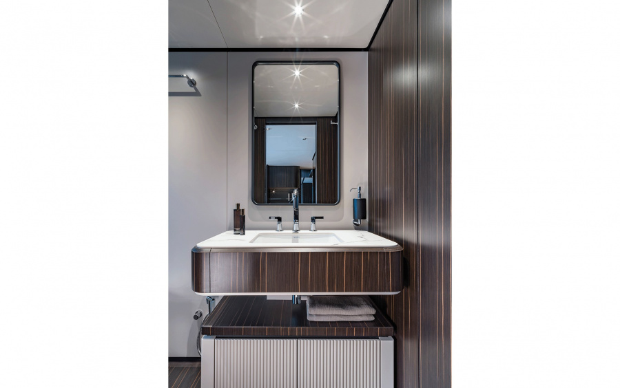 Ferretti Yachts 940 фото 2.16