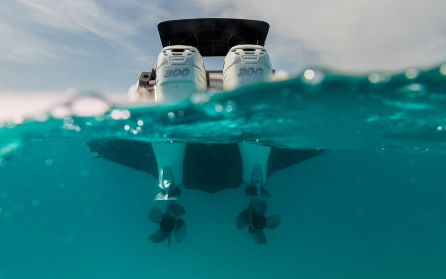 Sea Ray  SLX 310 OB (Outboard) фото 1.3