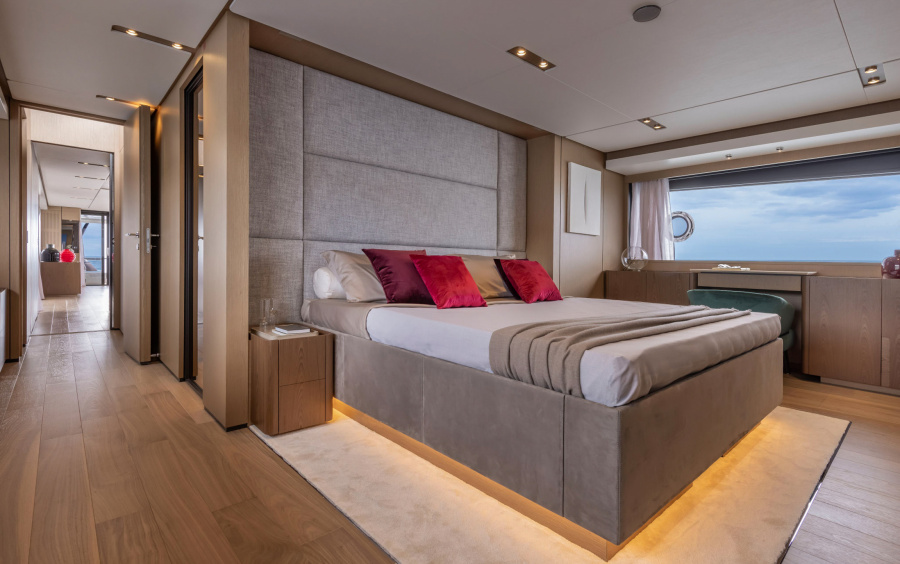 Ferretti Yachts 1000 фото 2.28